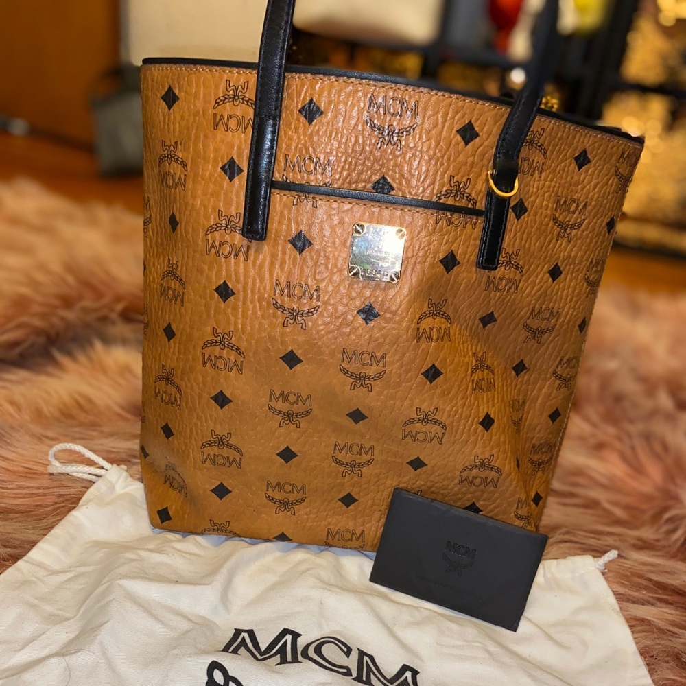 Mcm crossbody